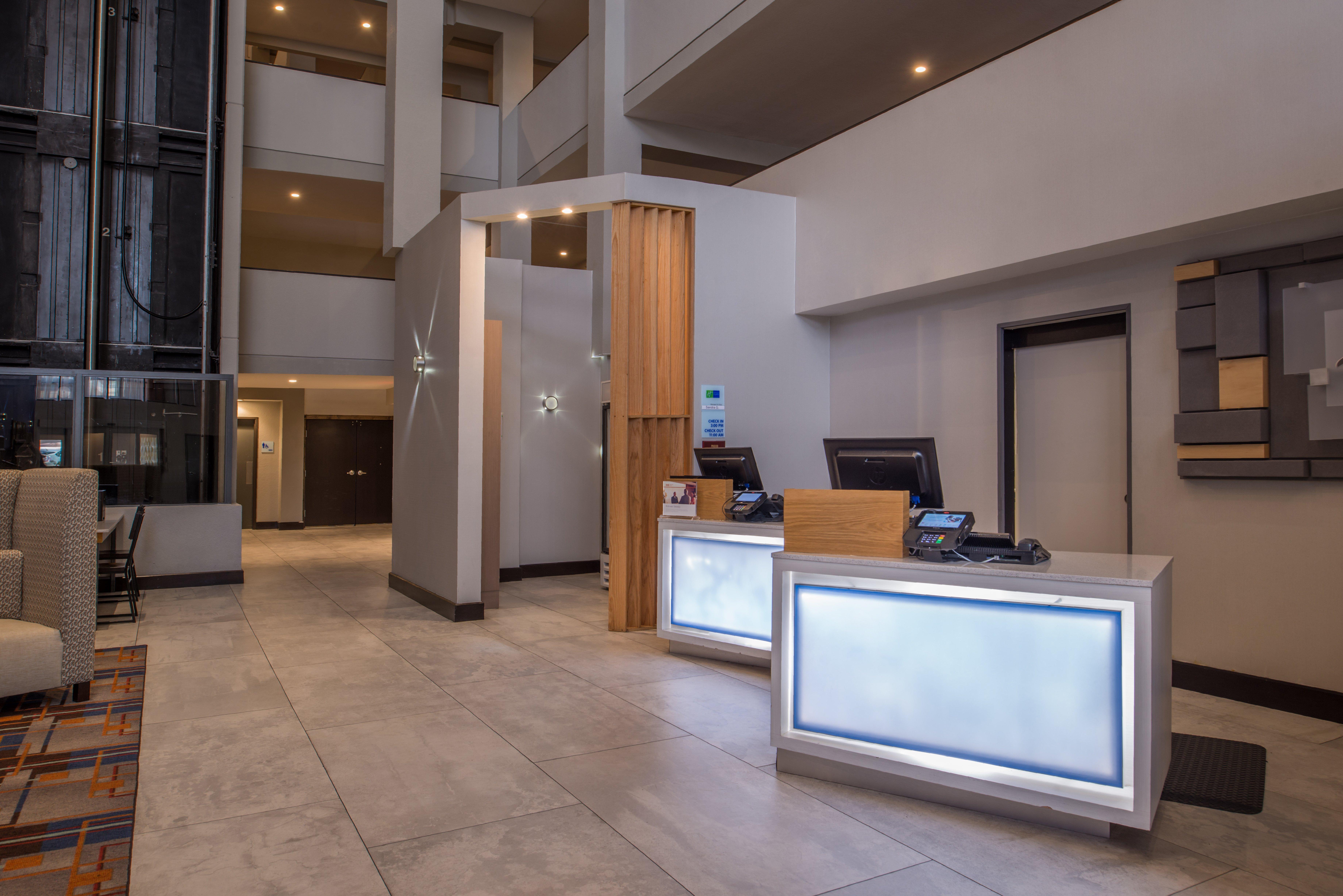 Holiday Inn Express & Suites San Antonio Medical - Six Flags By Ihg Extérieur photo