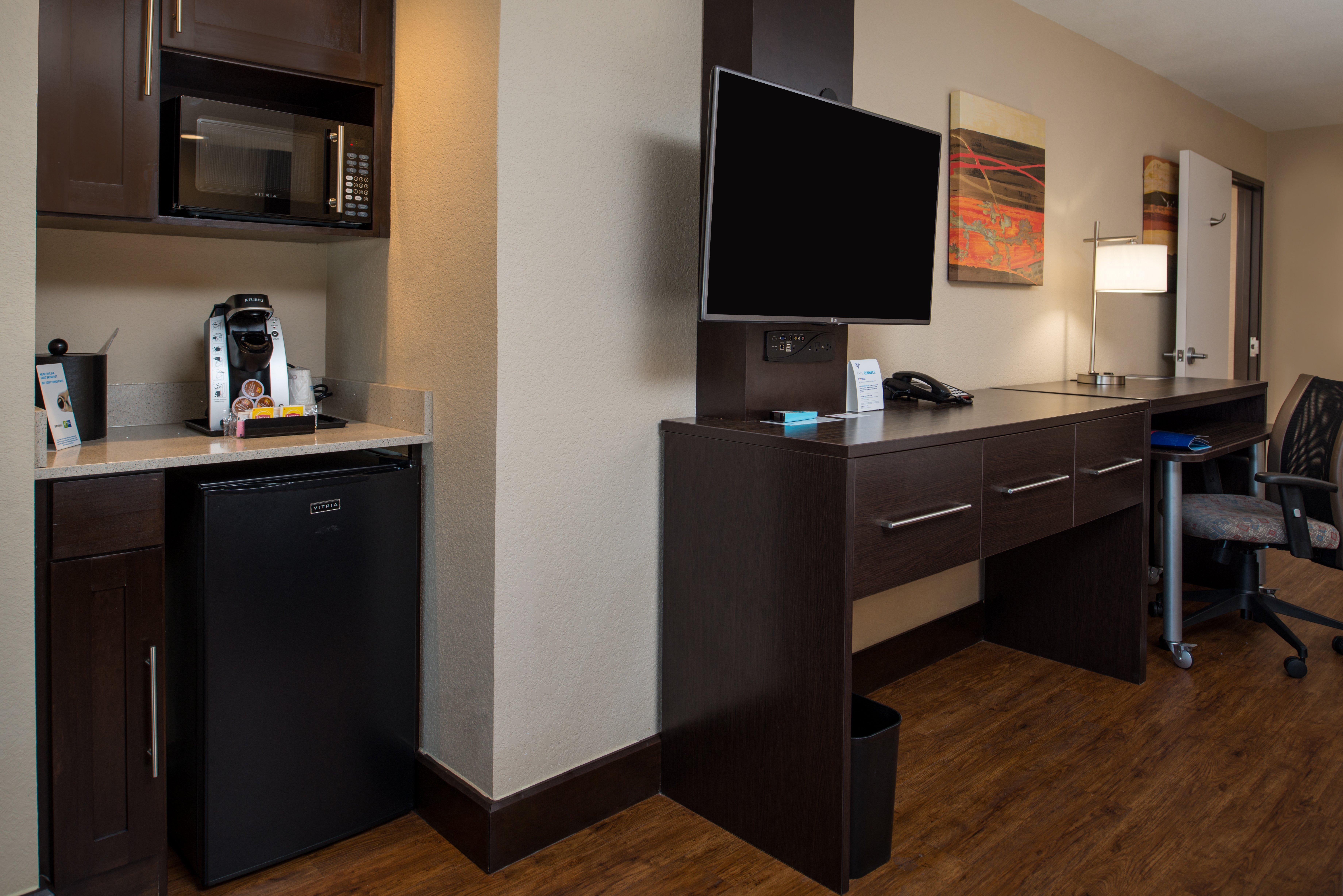 Holiday Inn Express & Suites San Antonio Medical - Six Flags By Ihg Extérieur photo