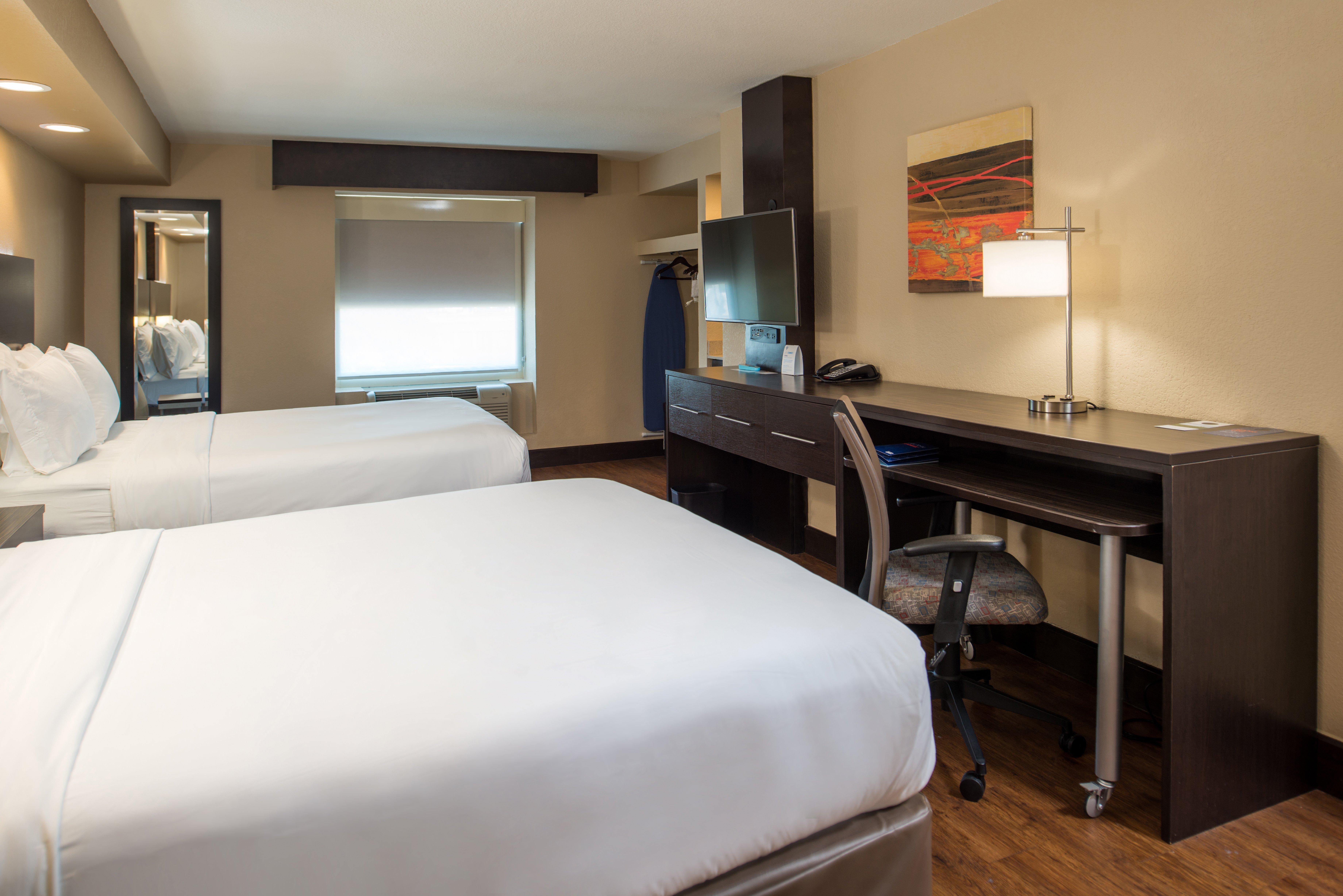 Holiday Inn Express & Suites San Antonio Medical - Six Flags By Ihg Extérieur photo