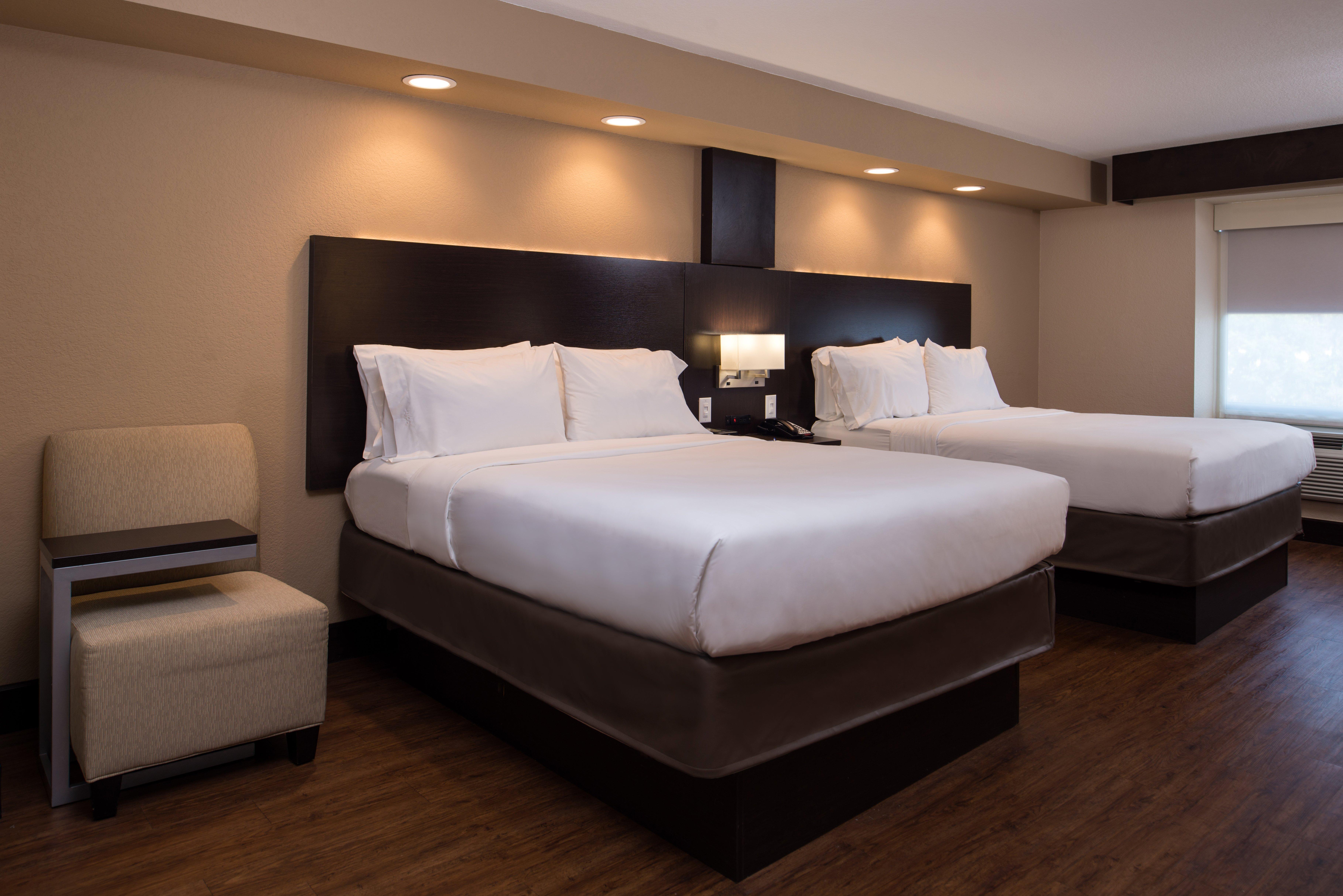 Holiday Inn Express & Suites San Antonio Medical - Six Flags By Ihg Extérieur photo