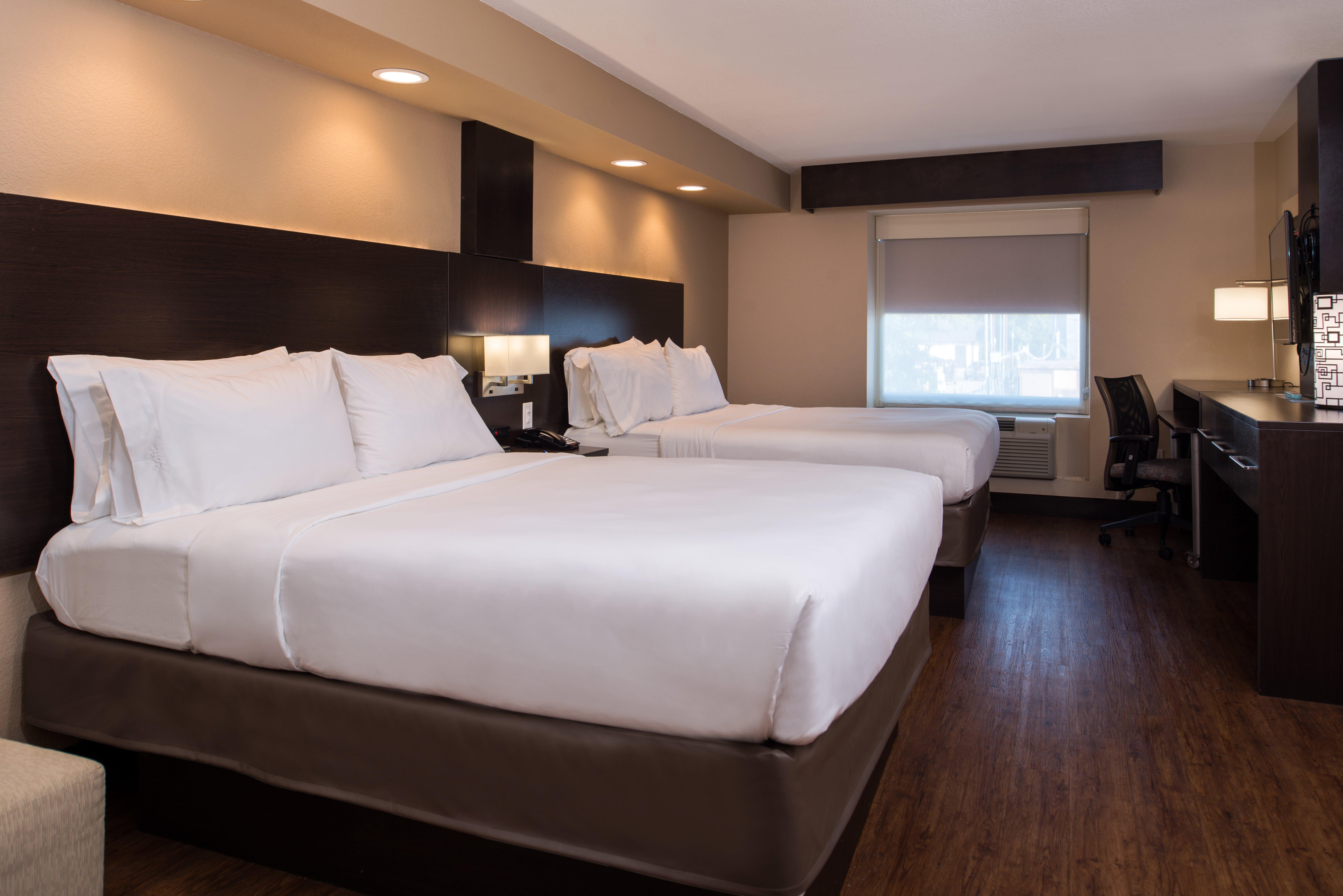 Holiday Inn Express & Suites San Antonio Medical - Six Flags By Ihg Extérieur photo