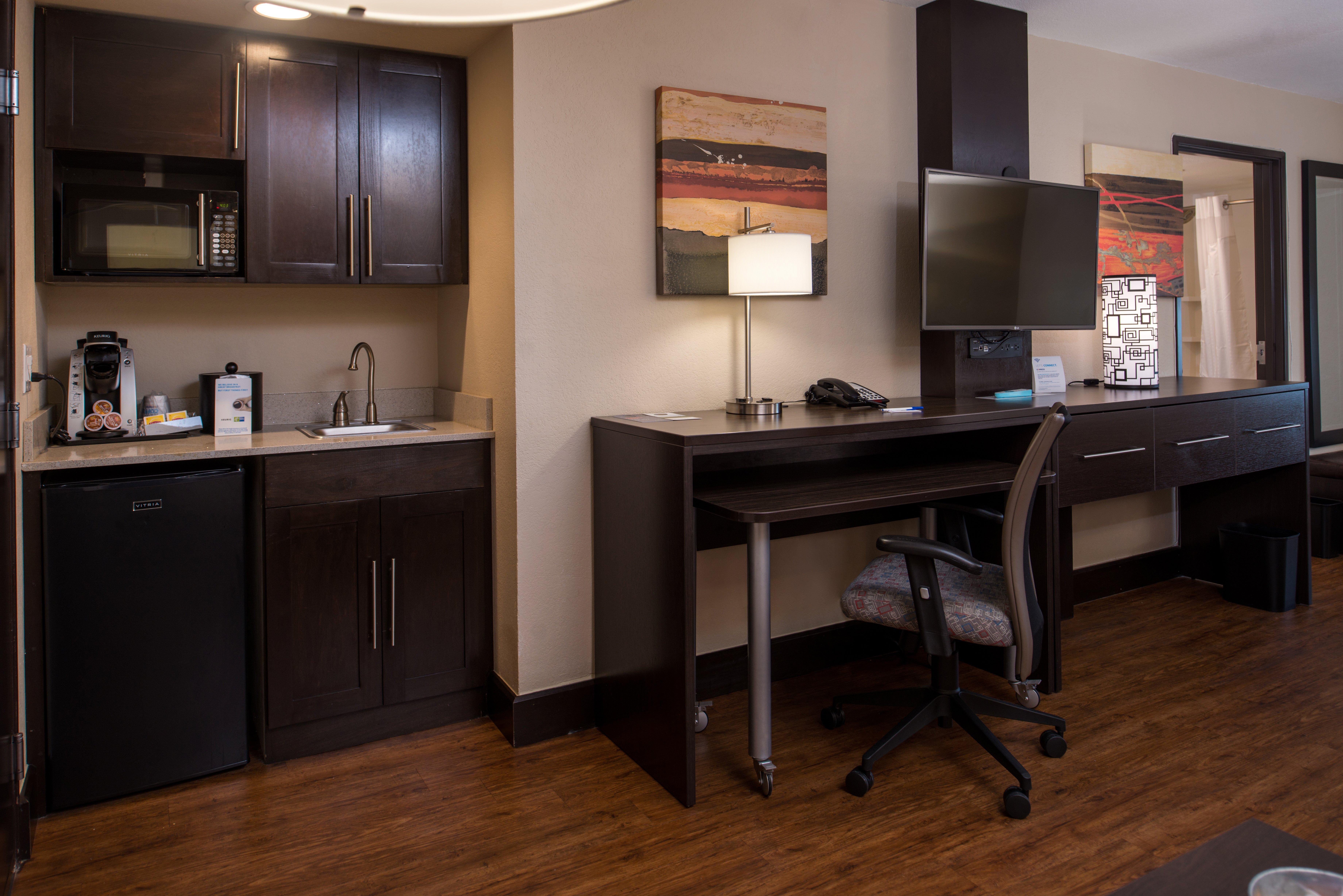Holiday Inn Express & Suites San Antonio Medical - Six Flags By Ihg Extérieur photo