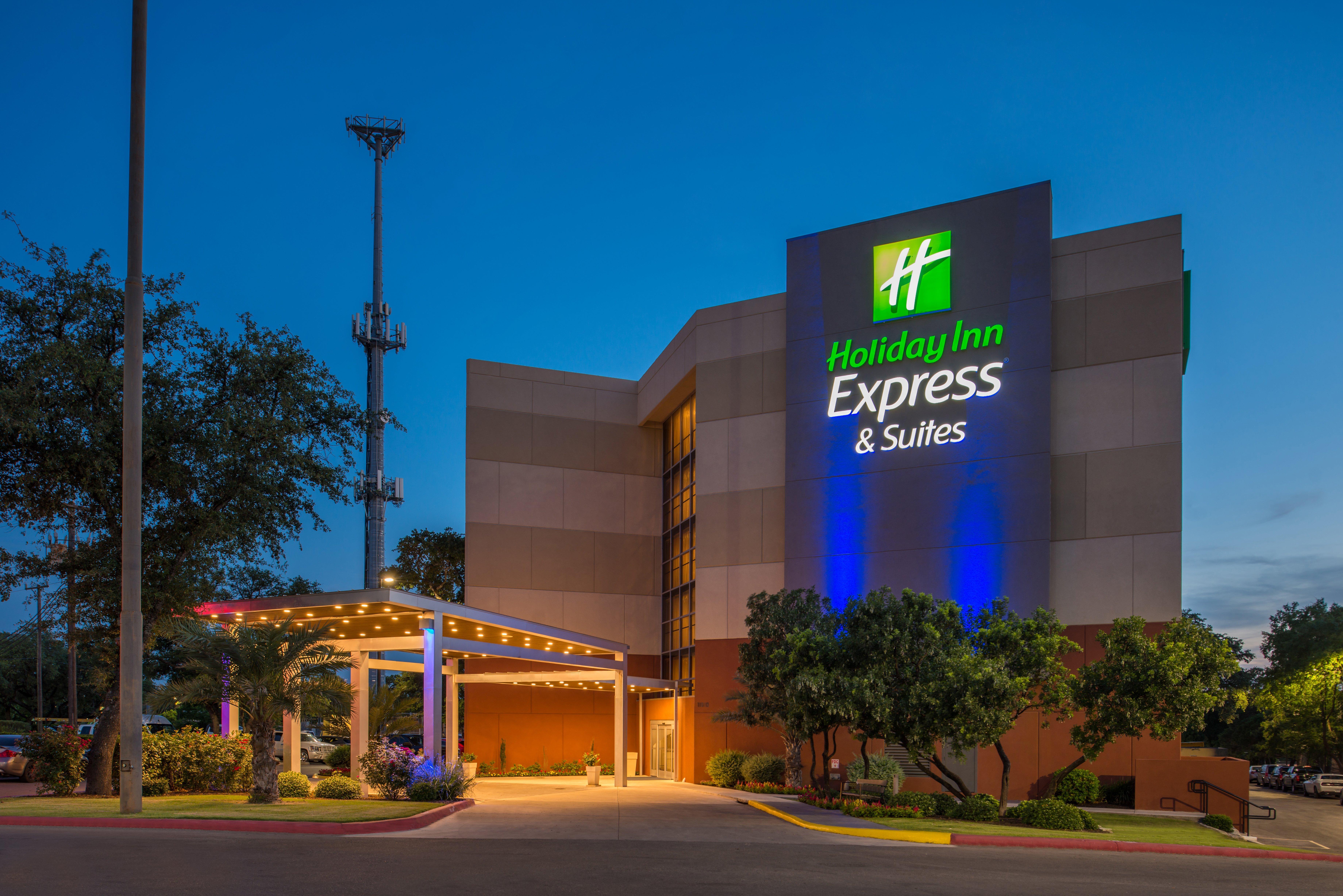 Holiday Inn Express & Suites San Antonio Medical - Six Flags By Ihg Extérieur photo